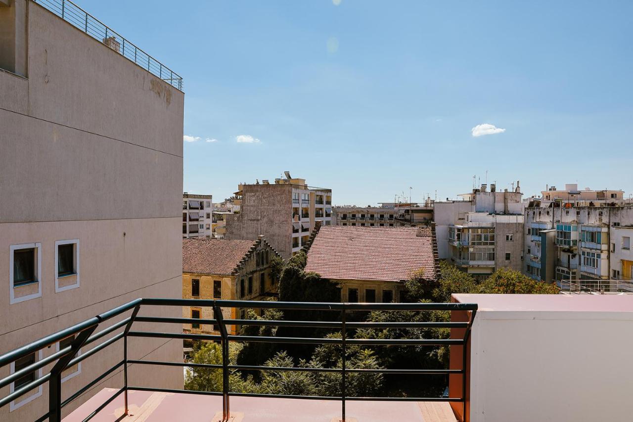 The First Key Luxury & Small Apartment In The Center Of Xanthi Bagian luar foto