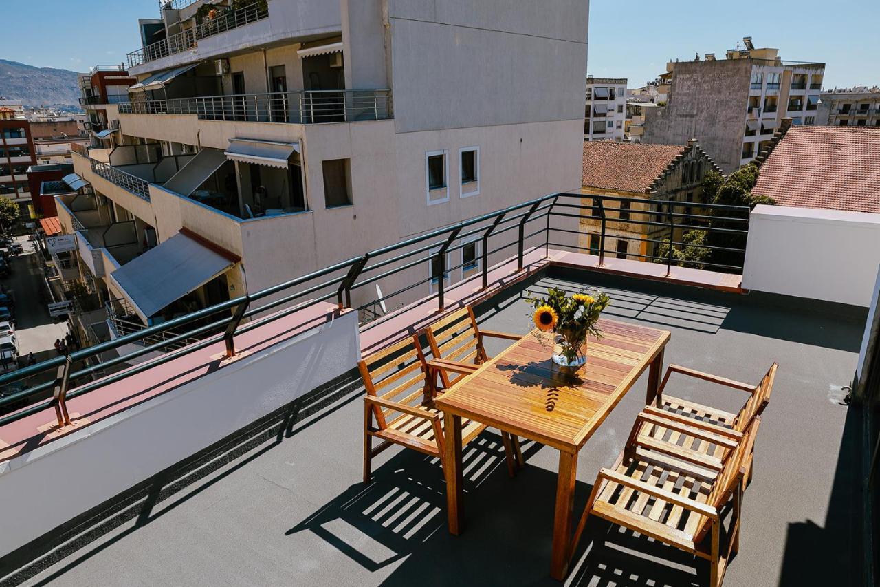 The First Key Luxury & Small Apartment In The Center Of Xanthi Bagian luar foto